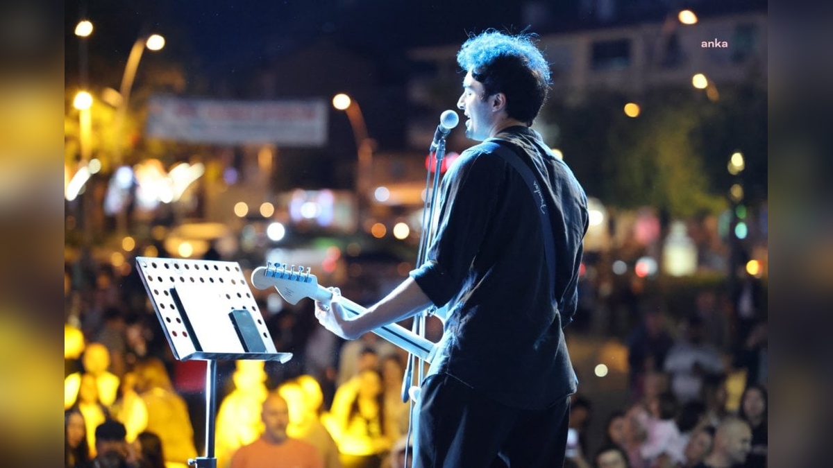 Marmaris'te gençlik festivali coşkusu: Forsa grubu sahne aldı