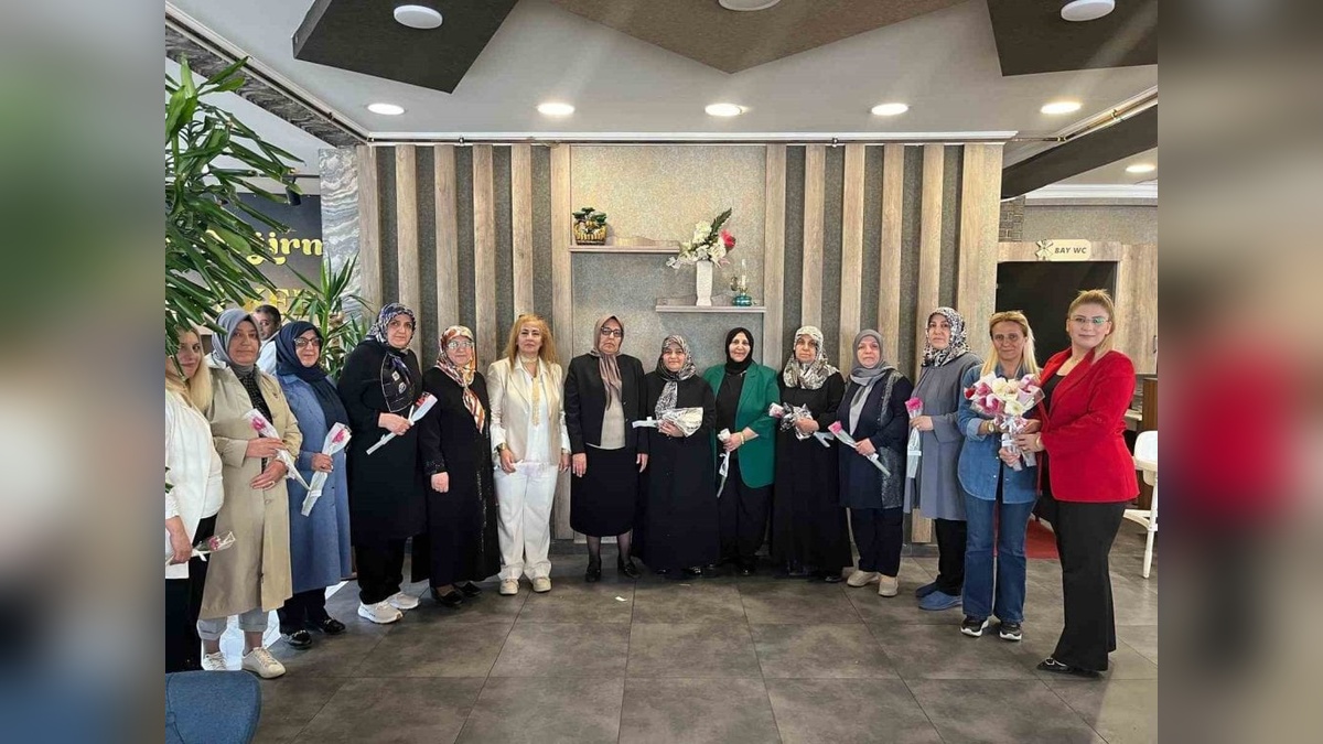 Erzurum'da şehit ailelerine vefa yemeği