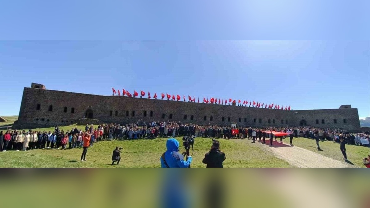 Erzurum'da 19 Mayıs Gençlik Haftası'nda 'Ecdada Vefa' programı