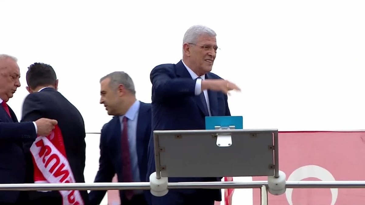 Dervişoğlu Samsun'da: 'Cesetlerimizi çiğnemeden Öcalan meclise giremez'