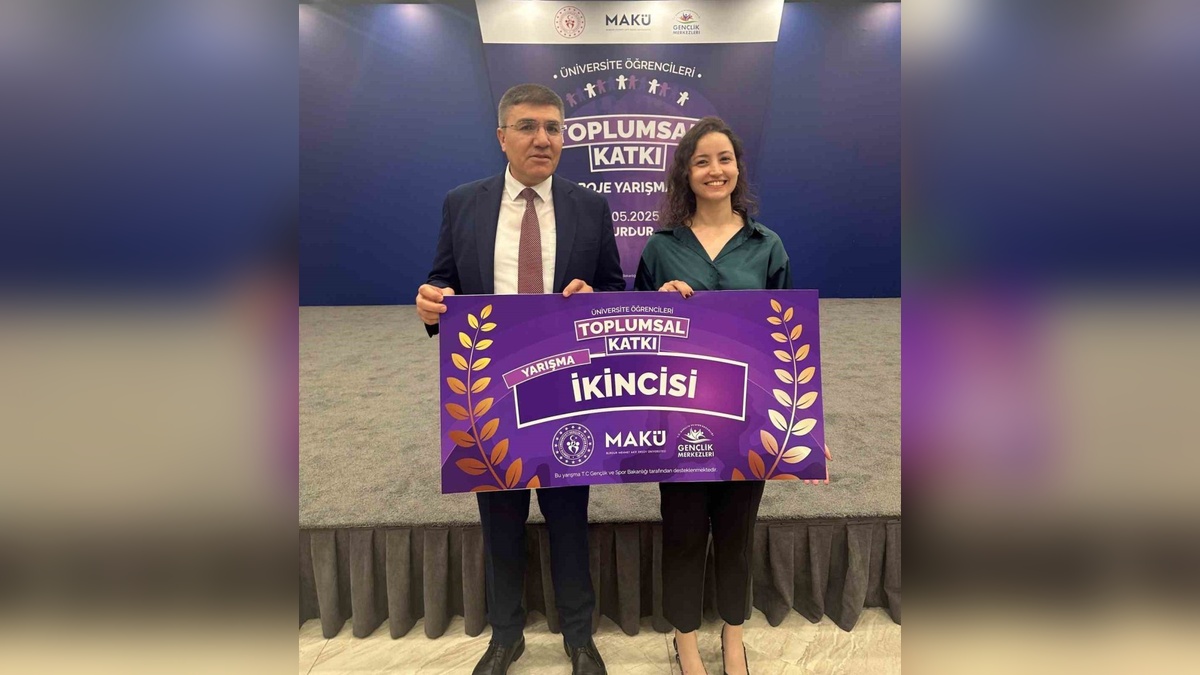 BEÜ öğrencisi Merve Özçelik'in projesi ikincilik ödülünü aldı