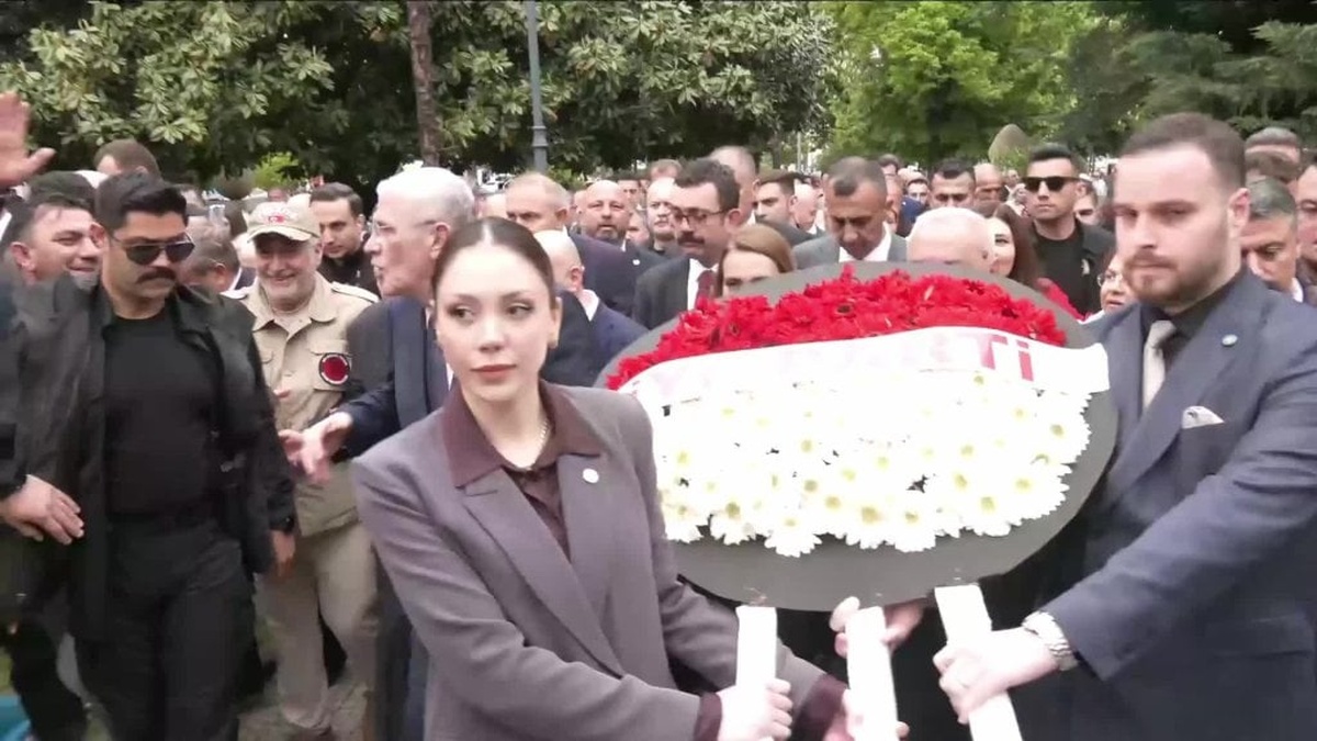 İYİ Parti Genel Başkanı Dervişoğlu, Samsun’da esnafı dinledi: "Gençlikten ümidim kalmadı"