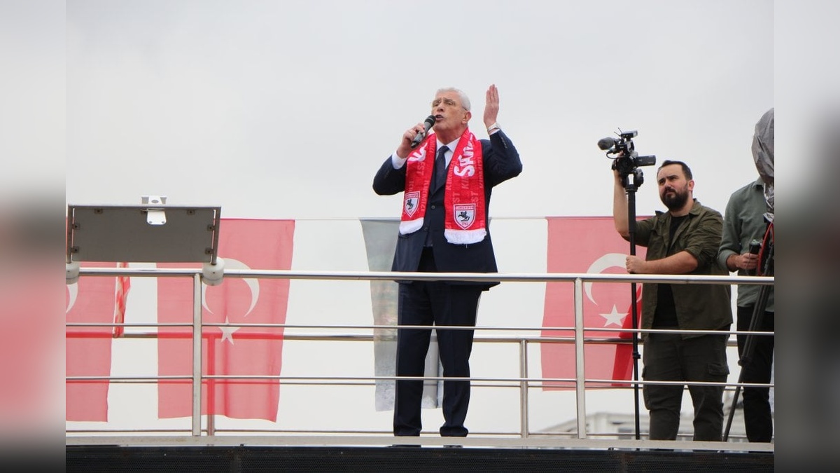 İYİ Parti Genel Başkanı Dervişoğlu: Yeni anayasaya izin vermeyeceğiz