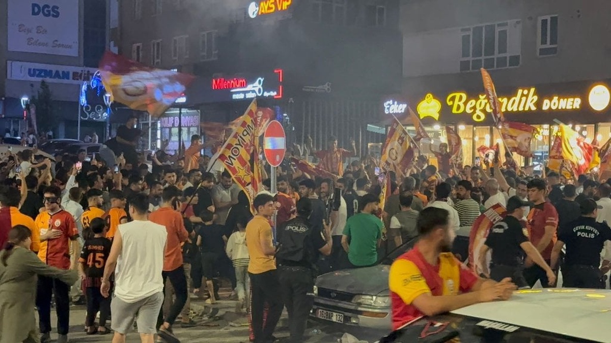 Galatasaray şampiyonluğunu Şanlıurfa'da coşkuyla kutladı