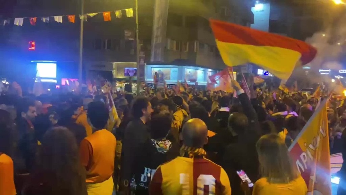 Galatasaray şampiyonluğunu Ankara'da coşkuyla kutladı