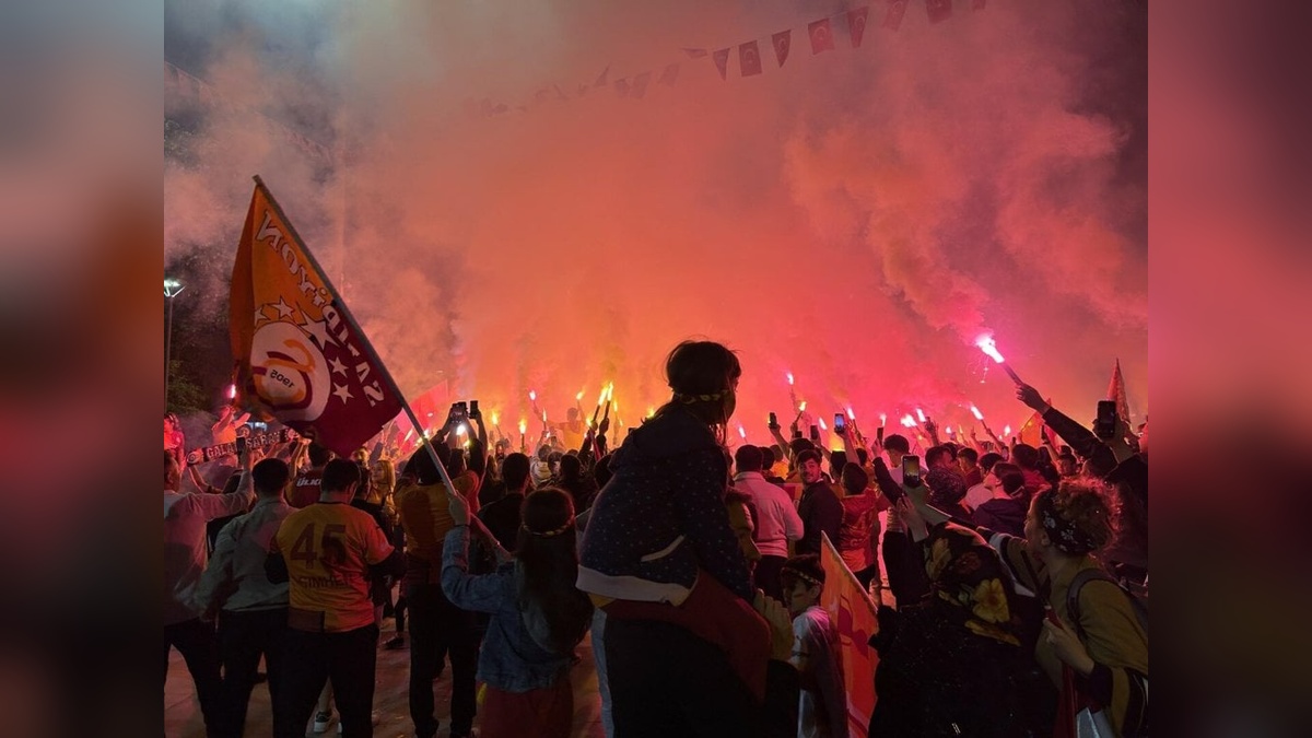 Uşak'ta Galatasaray şampiyonluğu coşkuyla kutlandı