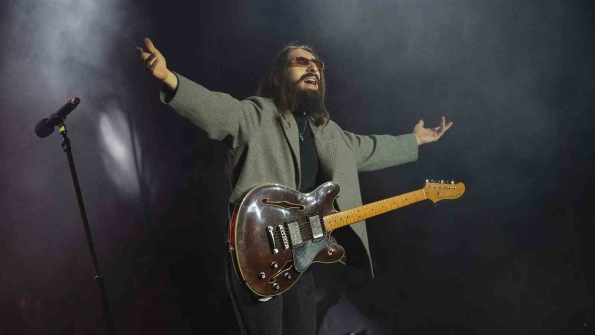 Kocaeli'de 19 Mayıs coşkusu: Emre Fel, Milli İrade Meydanı'nı doldurdu