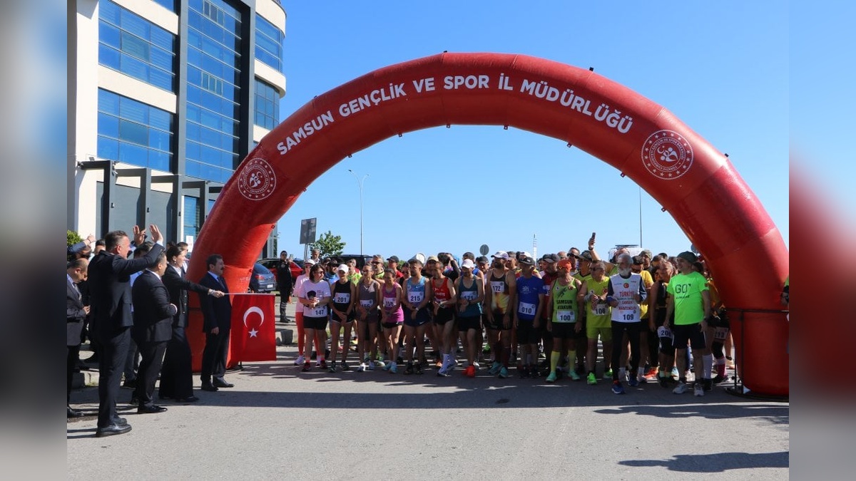 Samsun'da 19 Mayıs Yarı Maratonu coşkuyla kutlandı