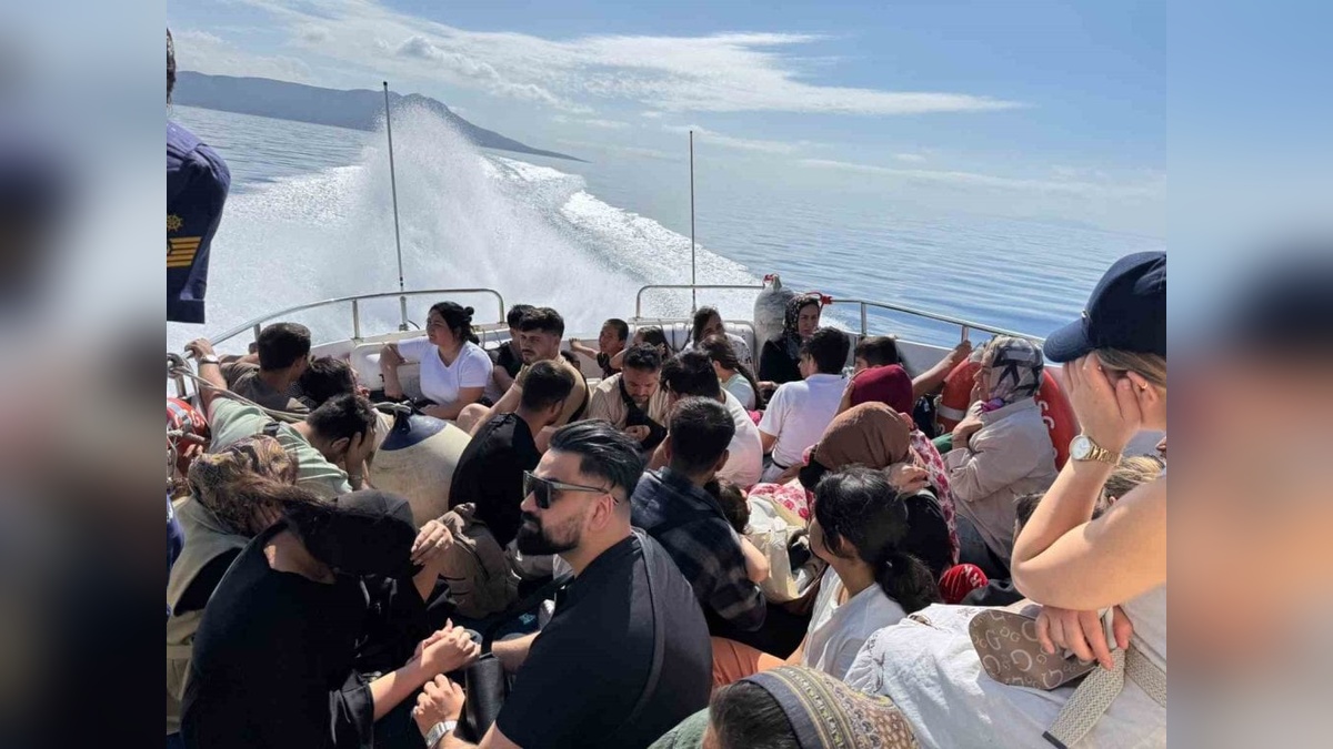 Bodrum açıklarında 95 düzensiz göçmen yakalandı