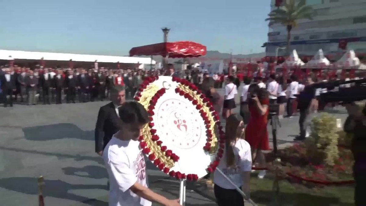 İzmir'de 19 Mayıs coşkusu