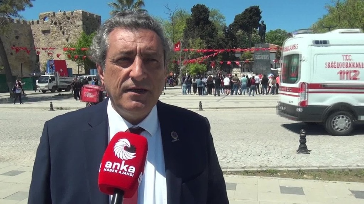 Eğitim İş Sendikası Sinop Şube Başkanı Şahbenderoğlu: Gençlerimiz geleceğe dair umutlarını kaybetmiş durumda