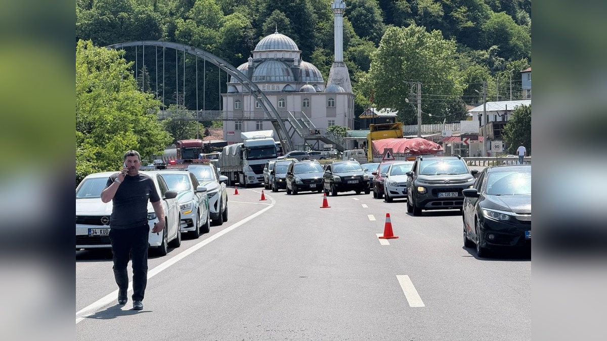Sakarya'da trafik kazası: 2 yaralı