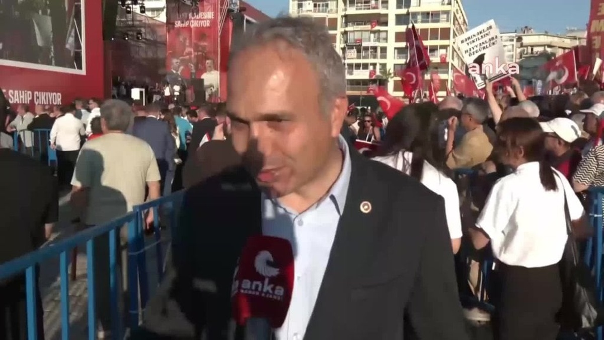 CHP'li Özçağdaş İzmir mitinginde: Gençlerin sorunlarını çözmeye hazırız