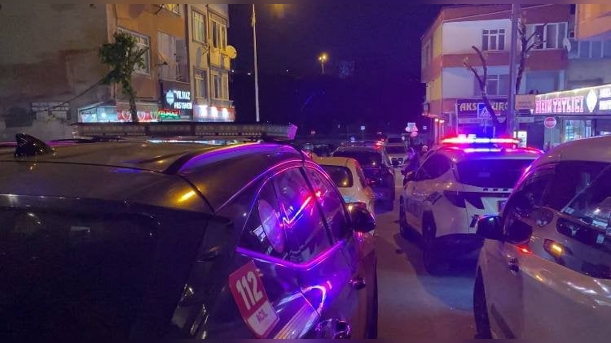 Bağcılar'da silahlı saldırı: 5 yaralı