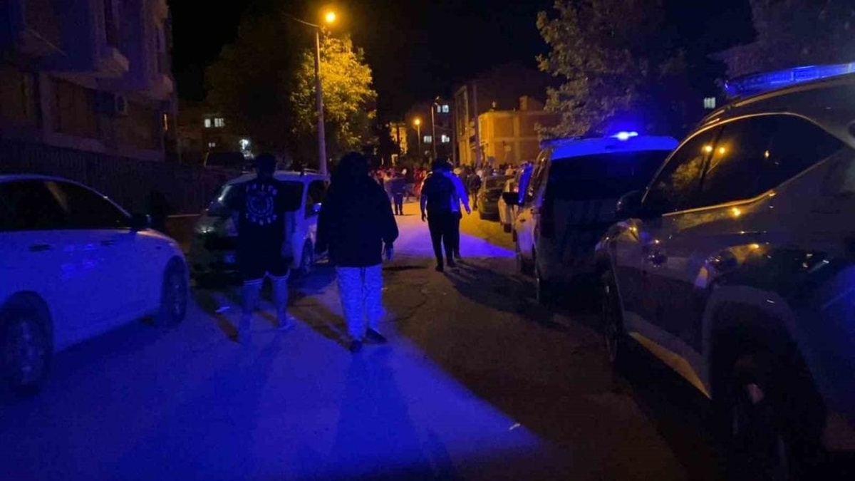 İnegöl'de çocuk kavgasına aileler karıştı: 2 yaralı