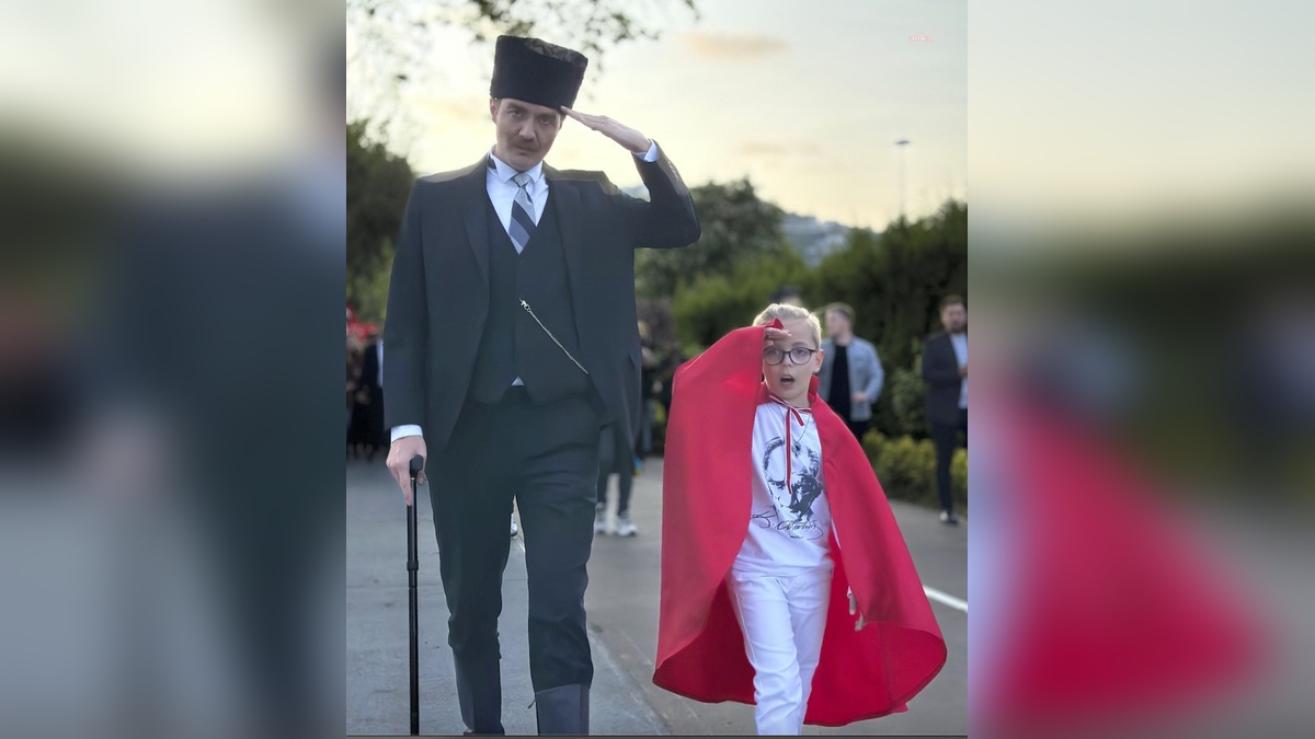 Ordu'da 19 Mayıs coşkusu: Şehit oğlu ve 'Ata' el ele yürüdü