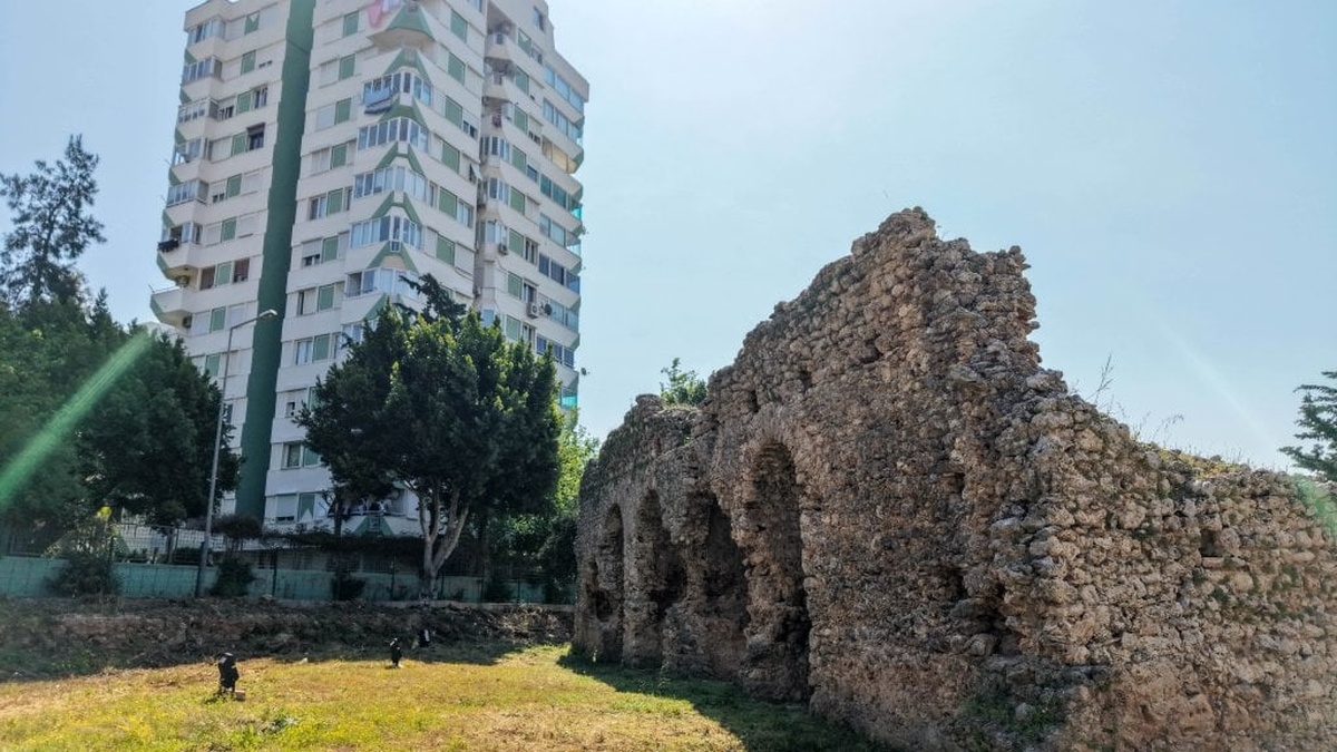 Antalya'daki tarihi Roma Hamamı: Zamana meydan okuyor