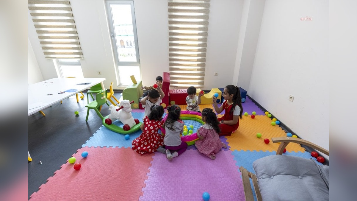 Mersin Büyükşehir Belediyesi’nden anneler için 'Çocuk Oyun Odası' hizmeti