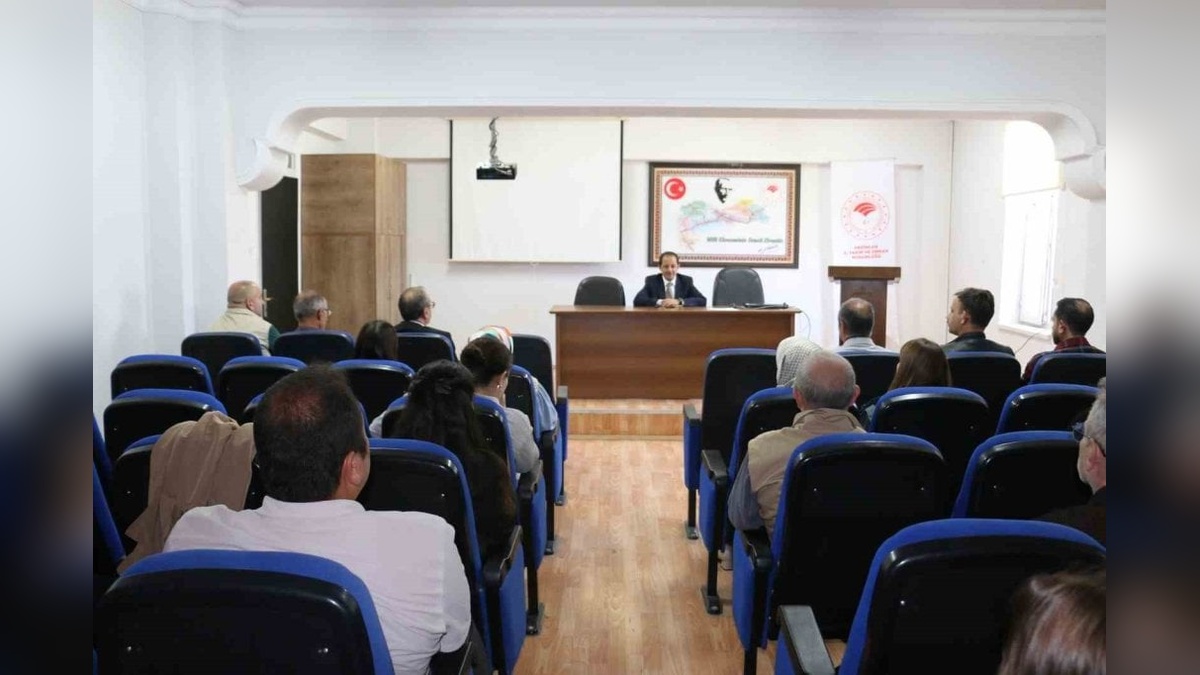 Erzincan'da gıda kontrol görevlilerine hizmet içi eğitim