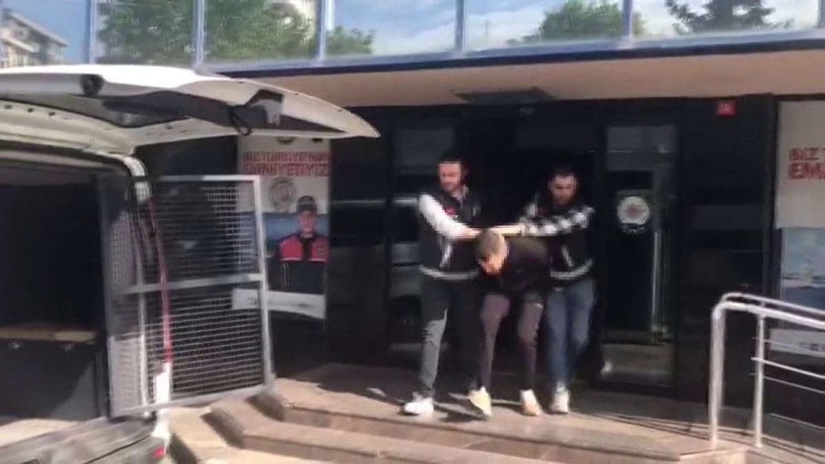 Kadıköy'de Galatasaray taraftarına silahlı saldırı: Saldırgan adliyeye sevk edildi