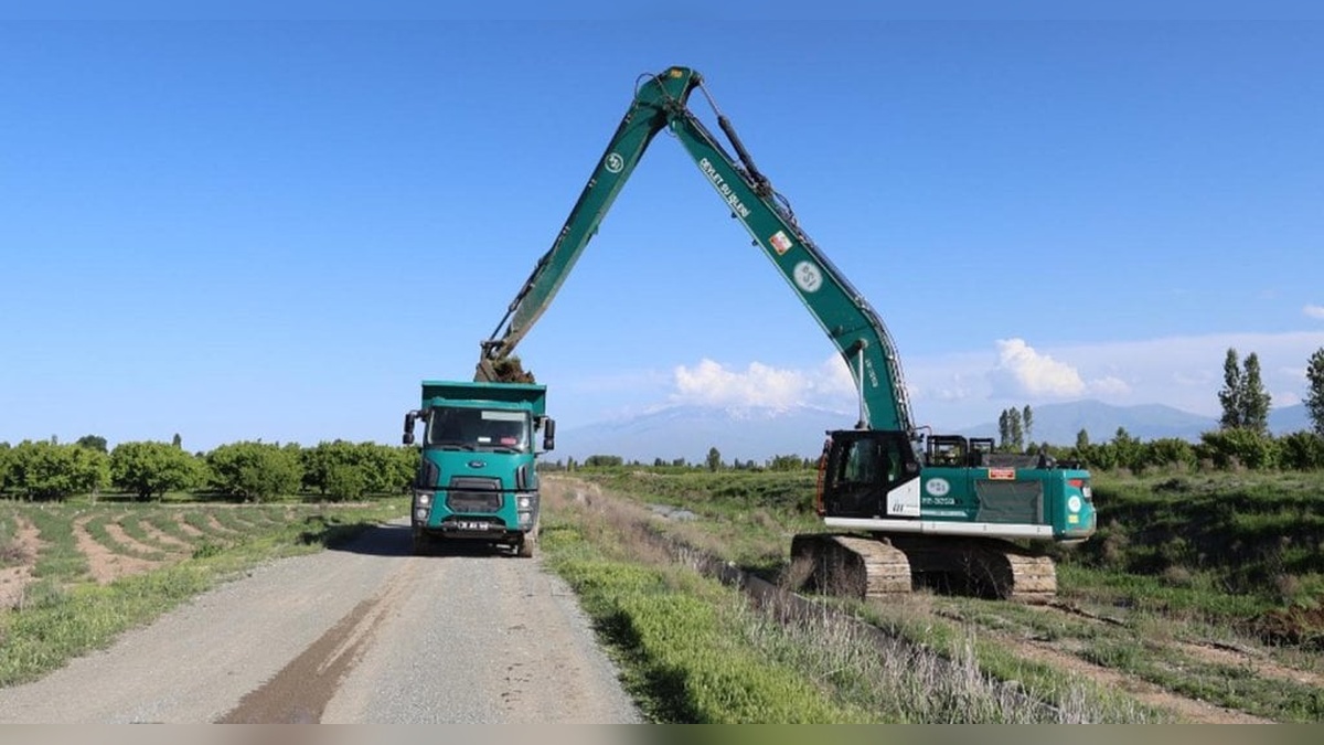 Iğdır'da sulama kanalları temizleniyor: Verim artacak