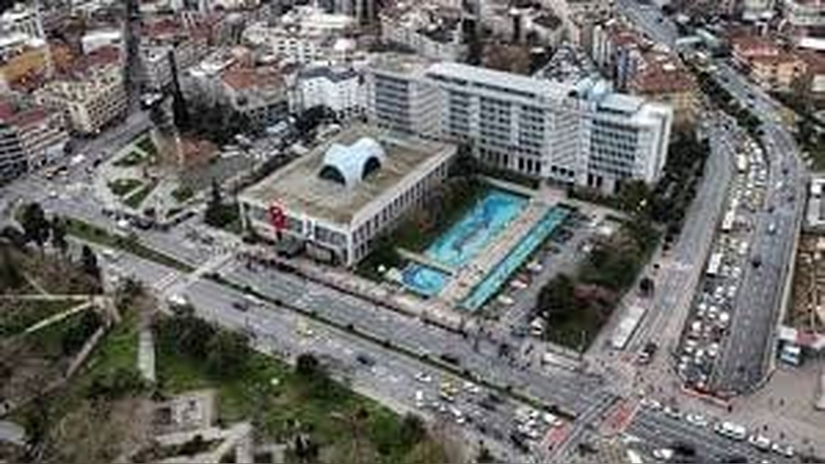 Gazeteciler Oğhan, Mengü ve Pehlivan'dan Akşam gazetesine suç duyurusu