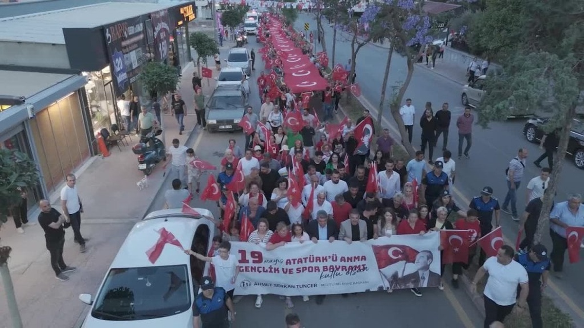 Mezitli Belediyesi, 19 Mayıs'ı coşkuyla kutladı