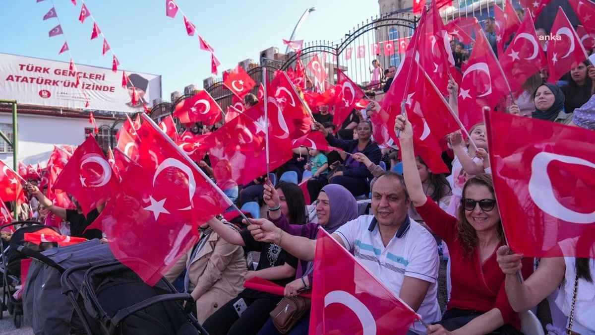 Keçiören Belediyesi'nden görkemli 19 mayıs kutlaması: 'Ayrımcılık yapmayacağız'