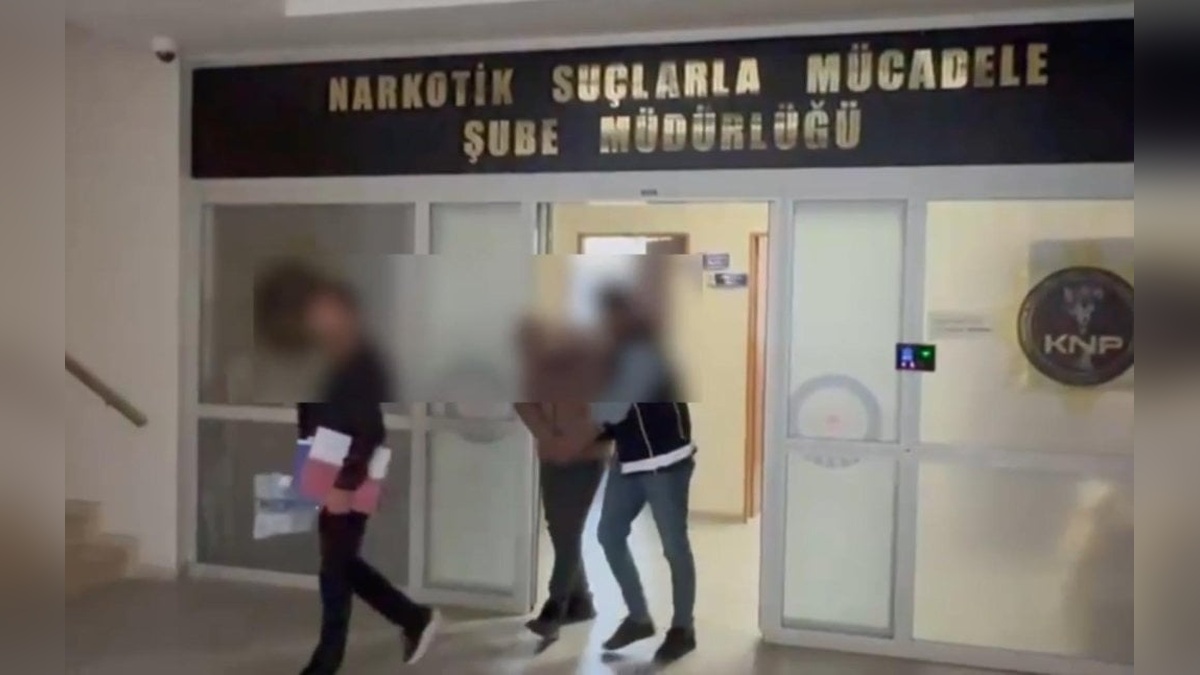 Kütahya'da kamyonda 15 kilo esrar ele geçirildi