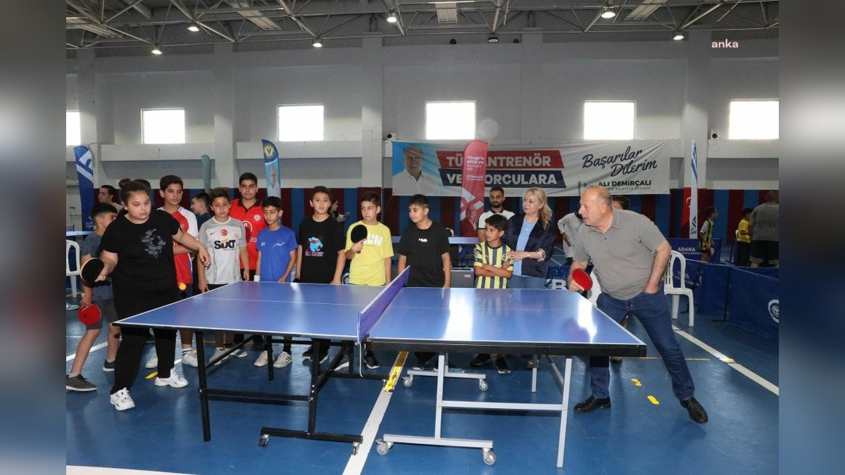 Yüreğir Belediyesi'nden 19 Mayıs masa tenisi turnuvası