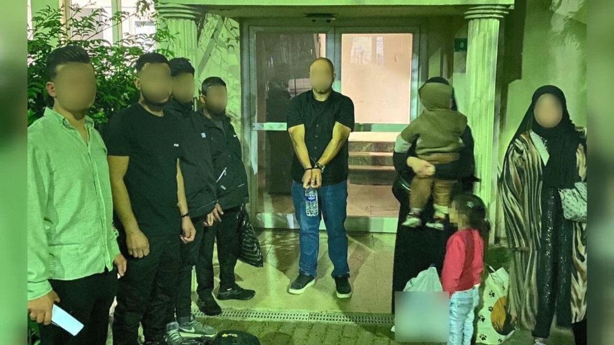 Bursa'da 9 kaçak göçmen yakalandı: İki çocuk da araçtaydı