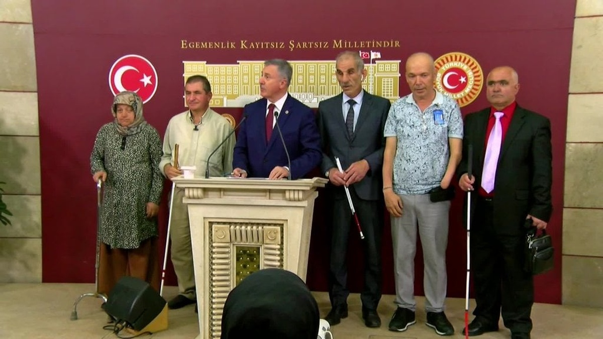 Özdağ: Engelliler Bakanlığı kurulmalı