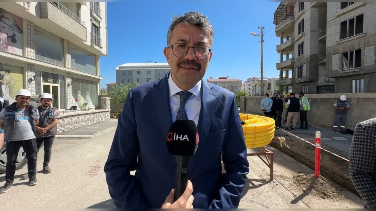 Hakkari Valisi Çelik: Yüksekova'da 5 mahalleye doğalgaz geliyor