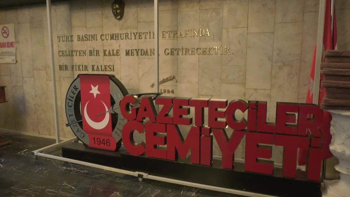 Haydar Aliyev, Ankara'da anıldı: 'İnsan Yüreği ile Haydar Baba' kitabı tanıtıldı