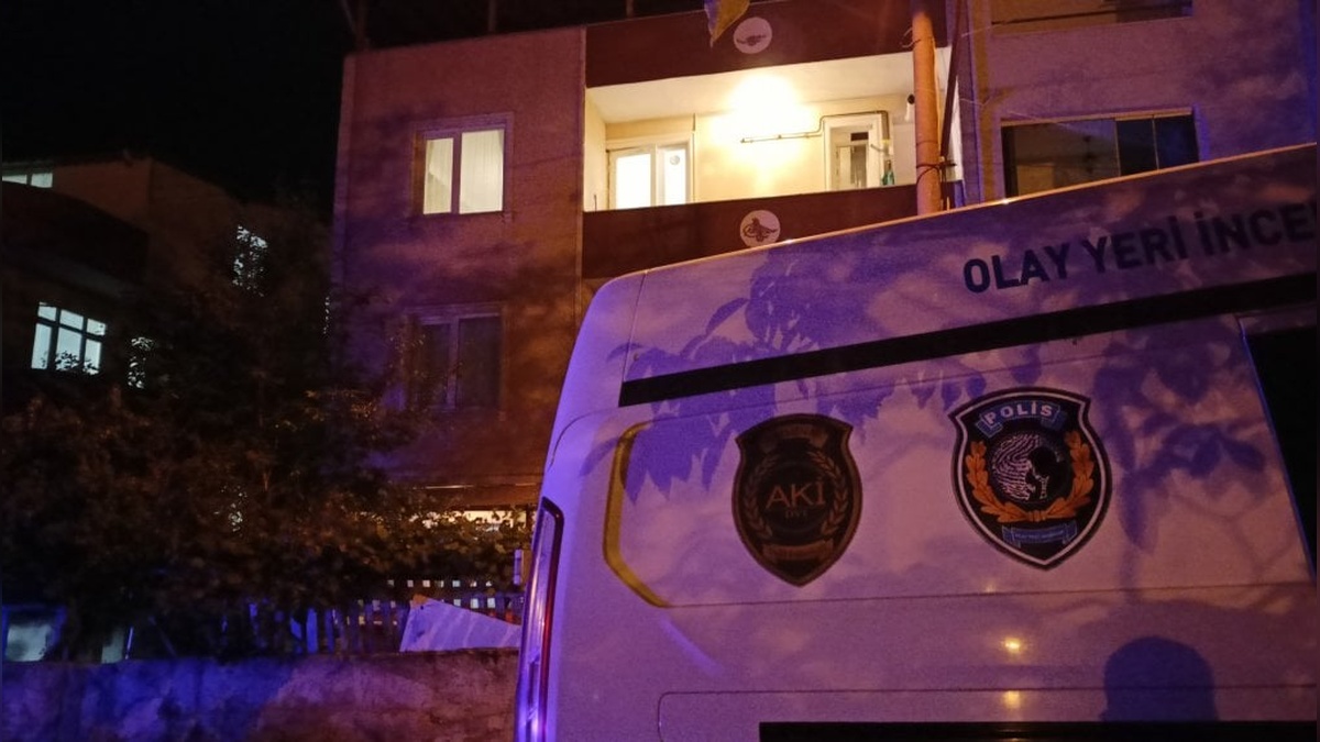 Kocaeli'nde kadın evinde karnından vuruldu