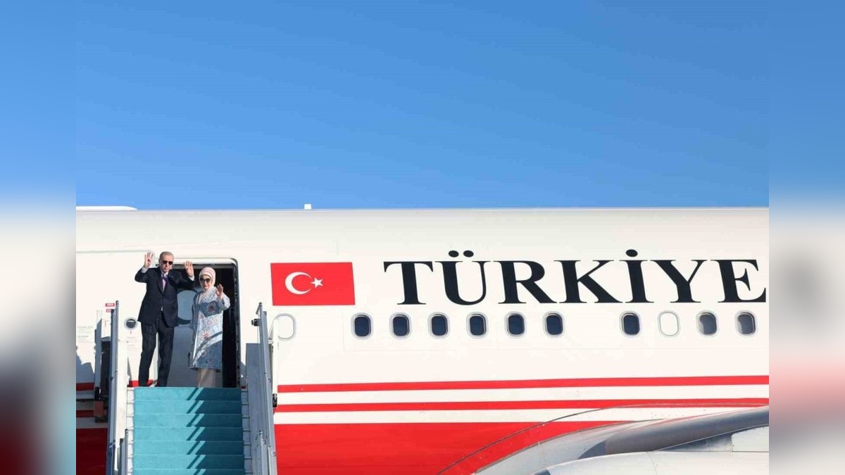 Cumhurbaşkanı Erdoğan, TDT zirvesi için Macaristan'a gitti