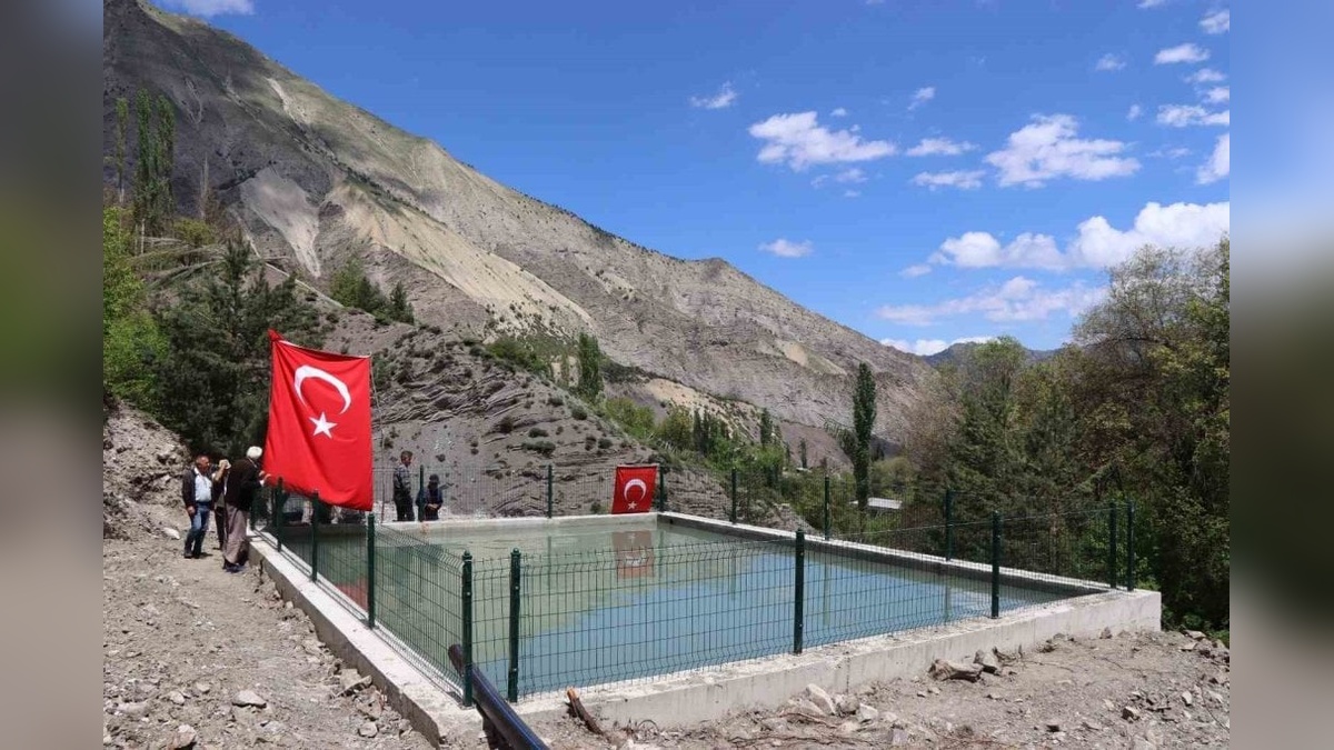 Erzurum Büyükşehir Belediyesi'nden Arıtaş Mahallesi'ne sulama havuzu