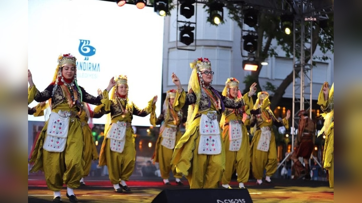 Bandırma Sahil Şenlikleri başladı