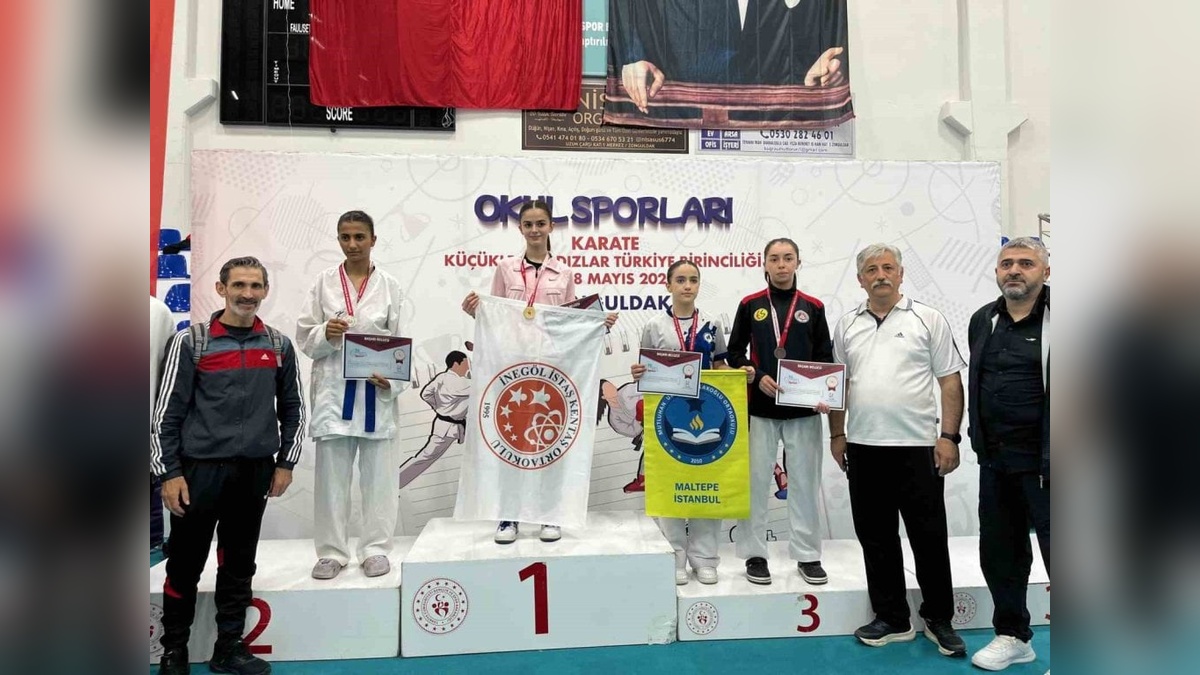 Eskişehirli Doğa Açıkgöz'den karatede Türkiye 3'üncülüğü