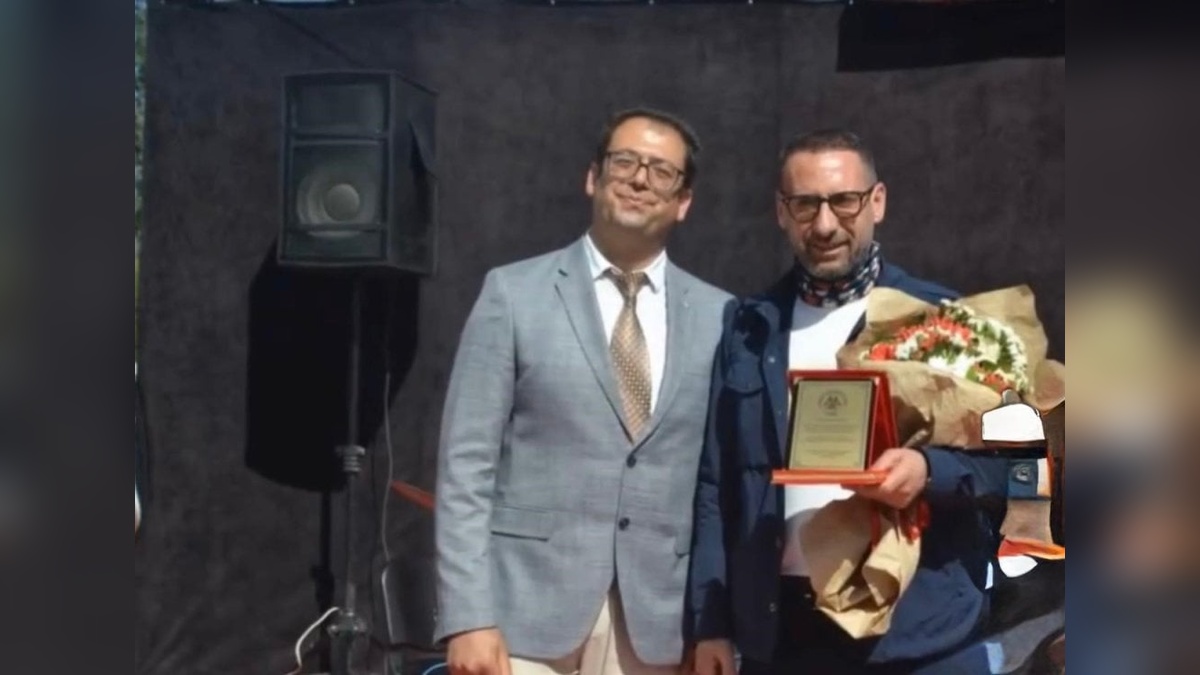 Kuşadası'nda anlamlı açılış: Okulun inşaatında çalışan işçi, Resim ve Müzik Odası'na katkıda bulundu