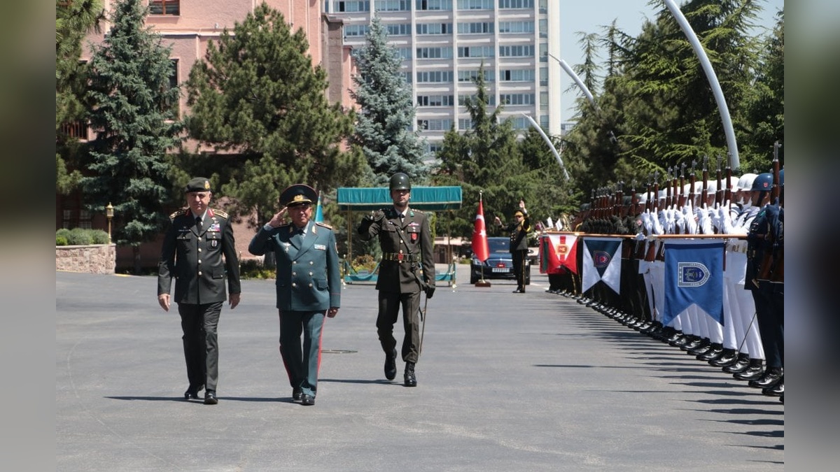 Genelkurmay Başkanı Gürak, Kazakistanlı mevkidaşı Kamaletdinov'u ağırladı