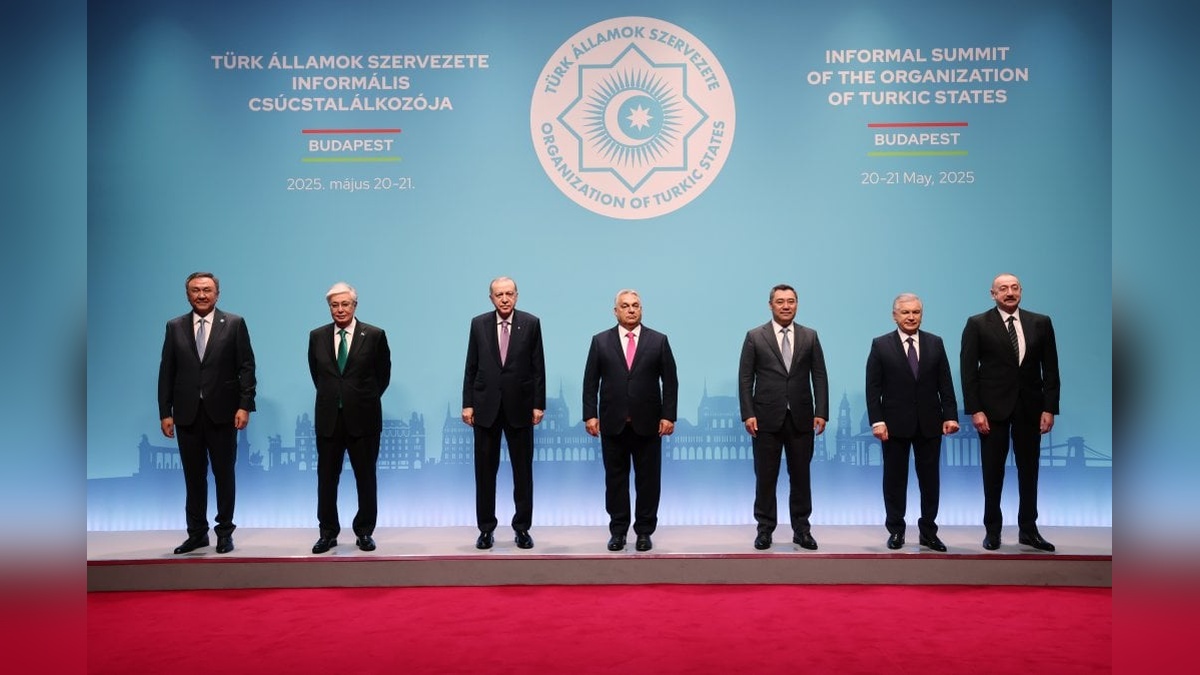 Cumhurbaşkanı Erdoğan, Türk Devletleri Teşkilatı Zirvesi öncesi liderlerle görüştü