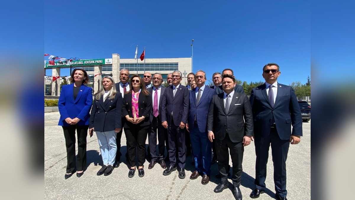 CHP'den HSK seçimleri için AYM'ye başvuru