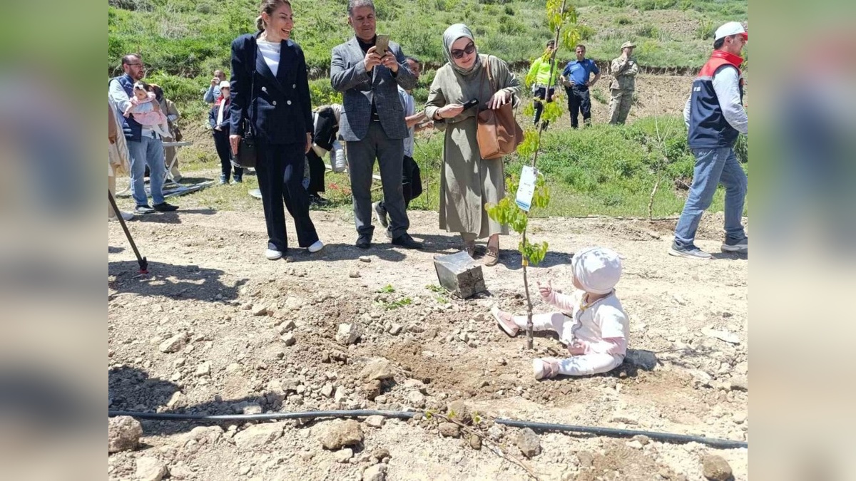 Tortum'da yeni doğan bebekler için hatıra ormanı oluşturuldu