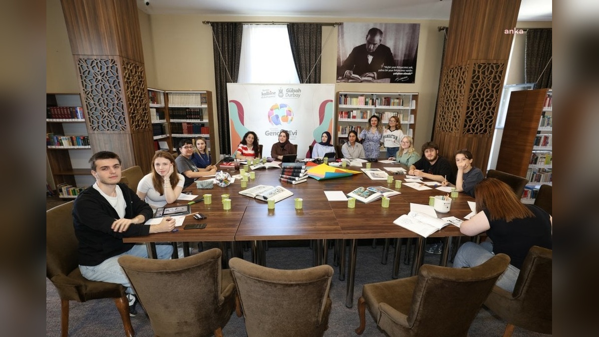 Şehzadeler Belediyesi gençlik haftasında gençlere yönelik etkinlikler düzenledi