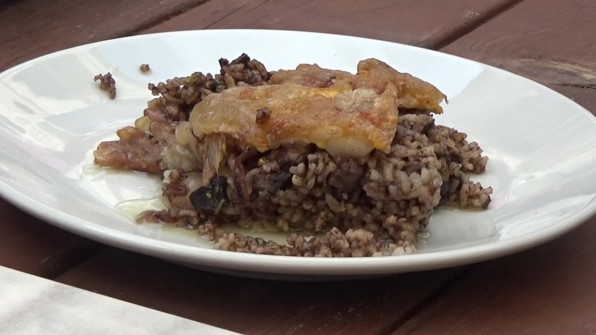 Edirne'de Türk Mutfağı Haftası'nda ciğer sarma ikramı