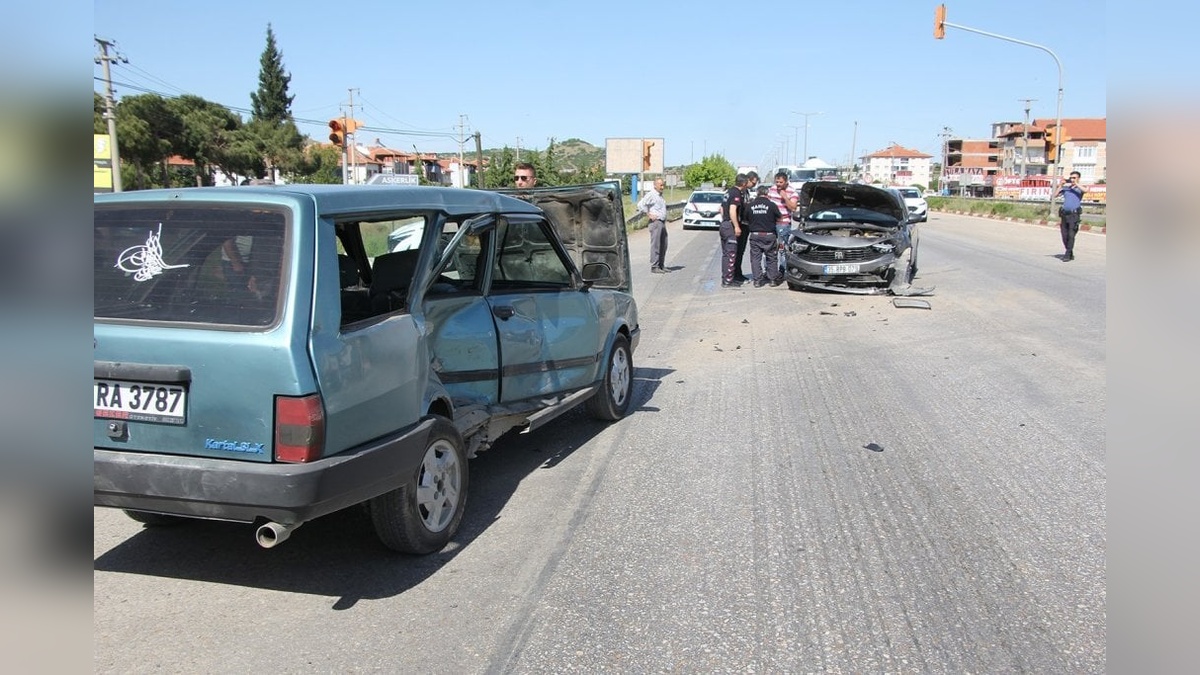 Manisa'da trafik kazası: Bir yaralı