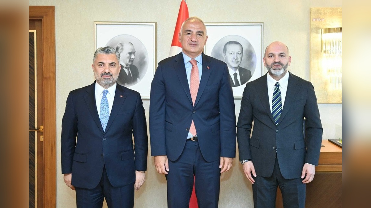 Bakan Ersoy, RTÜK Başkanı Şahin ve üye Davulcu ile görüştü