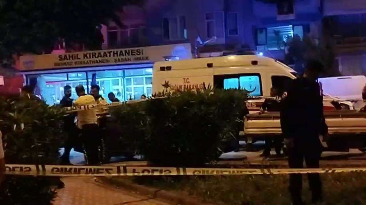 Gemlik'te silahlı saldırı: Kahvehanede yaralanan vatandaş hastaneye kaldırıldı