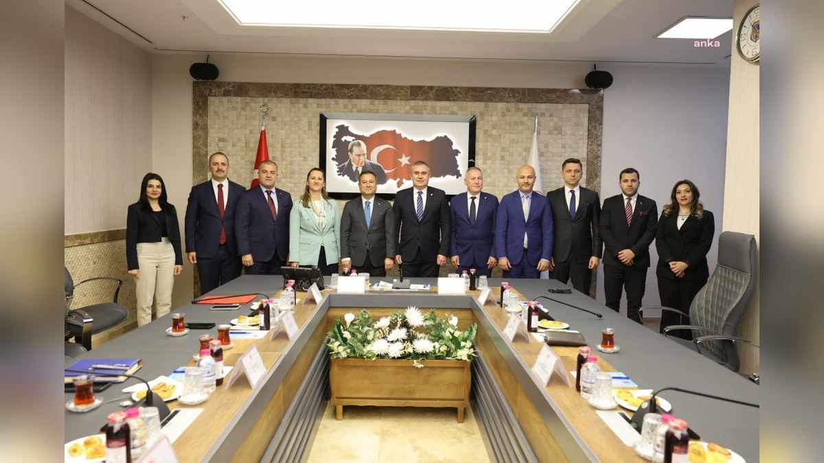 Ceza ve Tevkifevleri Genel Müdürlüğü ile Türk Eczacılar Birliği arasında protokol imzalandı